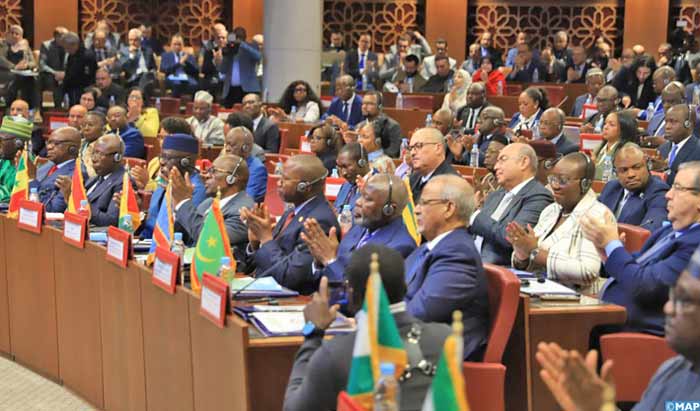 Déclaration de Rabat Les présidents des Parlements des Etats africains atlantiques saluent le PEAA initié par Sa Majesté le Roi Déclaration de Rabat Les présidents des Parlements des Etats africains atlantiques saluent le PEAA initié par Sa Majesté le Roi