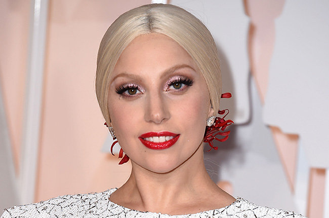 Lady Gaga nominée au Golden Globes