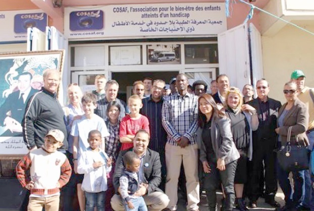 Mettre en valeur les efforts déployés par la société civile en faveur des enfants à besoins spécifiques Mettre en valeur les efforts déployés par la société civile en faveur des enfants à besoins spécifiques