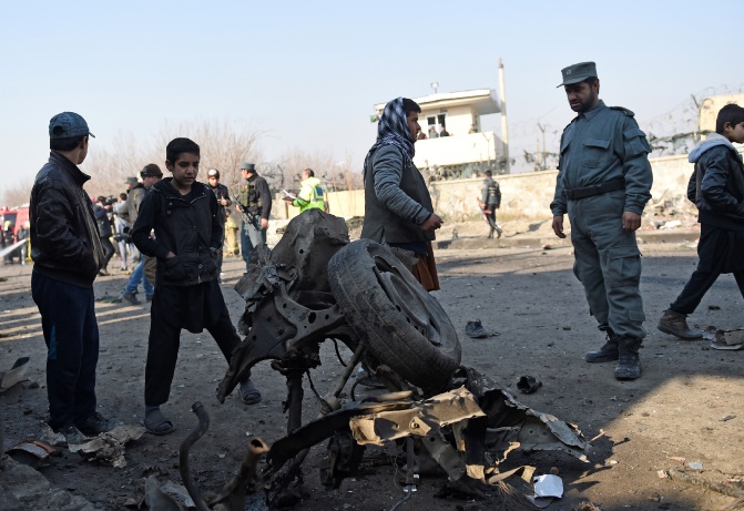 Attentat suicide près de l'aéroport de Kaboul Attentat suicide près de l'aéroport de Kaboul