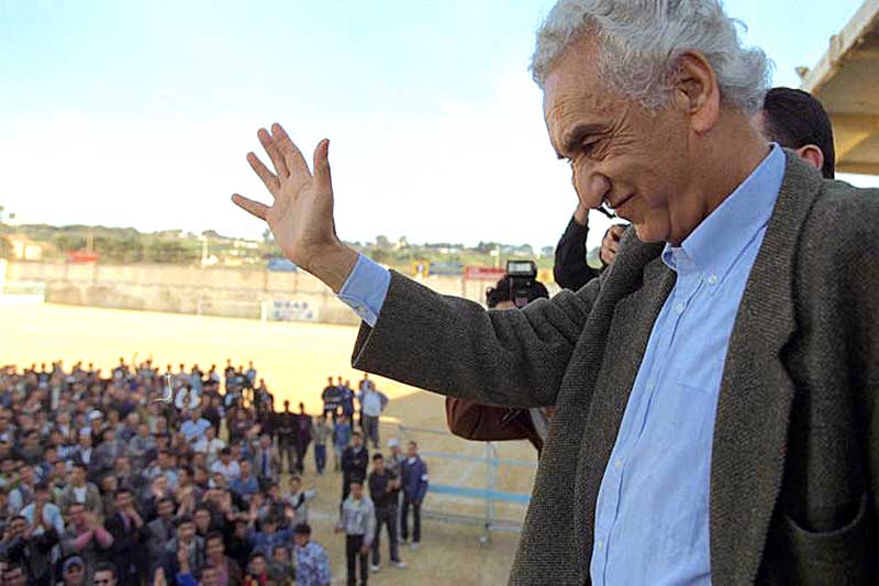 Hocine Aït-Ahmed, un homme aimé par la nation