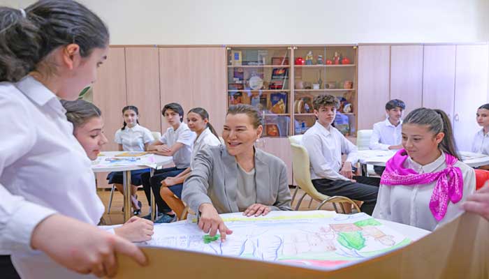 SAR la Princesse Lalla Hasnaa visite à Bakou l’établissement scolaire “le complexe éducatif n° 132-134”