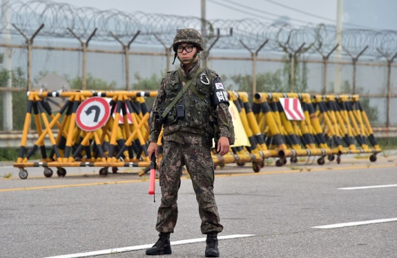 Pyongyang expulse les Sud-Coréens de la zone industrielle conjointe