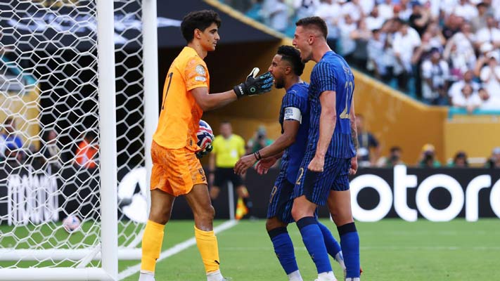 Bounou sauve Al Hilal de la défaite face au Real
