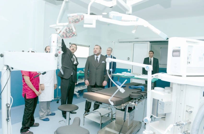 S.M le Roi inaugure d'importants projets au CHU Ibn Rochd S.M le Roi inaugure d'importants projets au CHU Ibn Rochd