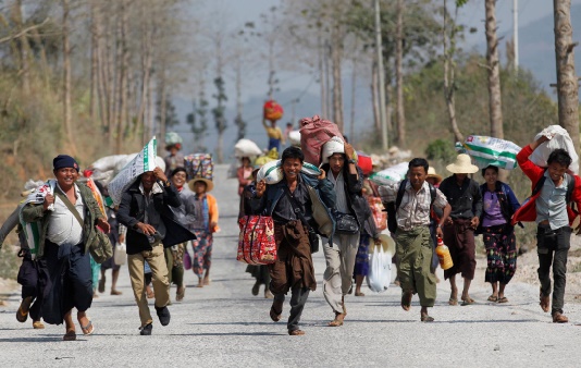 Plus de 3.000 déplacés dans les combats entre rebelles en Birmanie