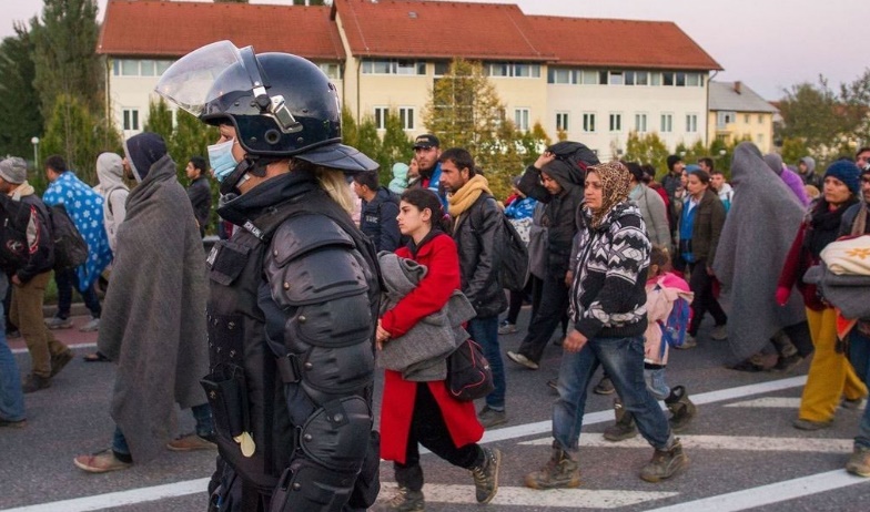 La Grèce refuse d'accueillir la ministre autrichienne de l'Intérieur La Grèce refuse d'accueillir la ministre autrichienne de l'Intérieur