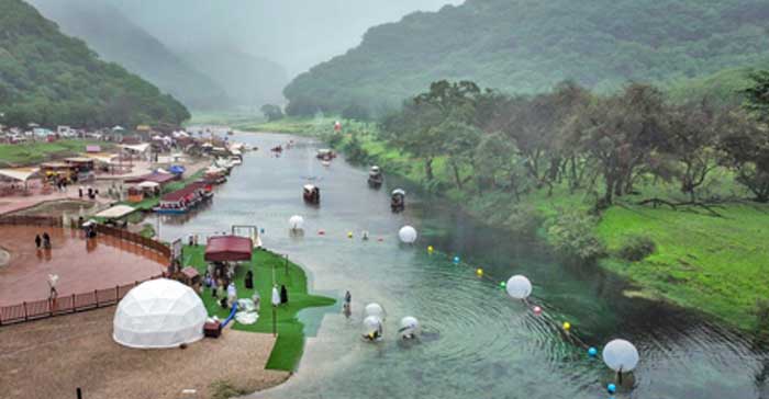 Par la poésie et le chant, des Omanais s'efforcent de préserver une langue ancestrale Par la poésie et le chant, des Omanais s'efforcent de préserver une langue ancestrale