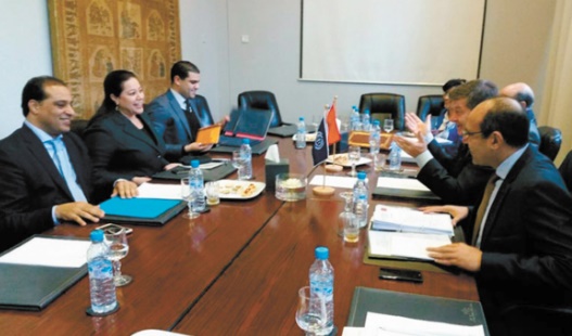 Pour une compétitivité durable et un travail décent Pour une compétitivité durable et un travail décent