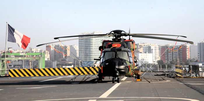 Le porte-hélicoptères français Tonnerre en escale à Casablanca