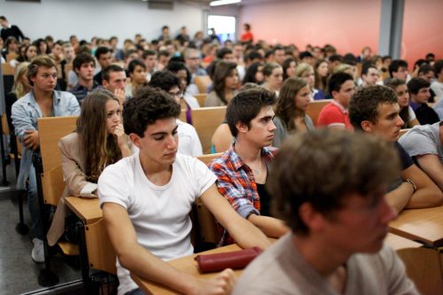 Les Marocains toujours en tête des communautés d'étudiants étrangers en France