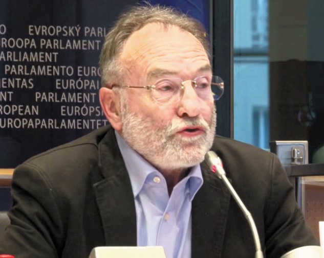 Bernard Delemotte : L’inscription de la déchéance de la nationalité  dans la Constitution française est une erreur Bernard Delemotte : L’inscription de la déchéance de la nationalité  dans la Constitution française est une erreur