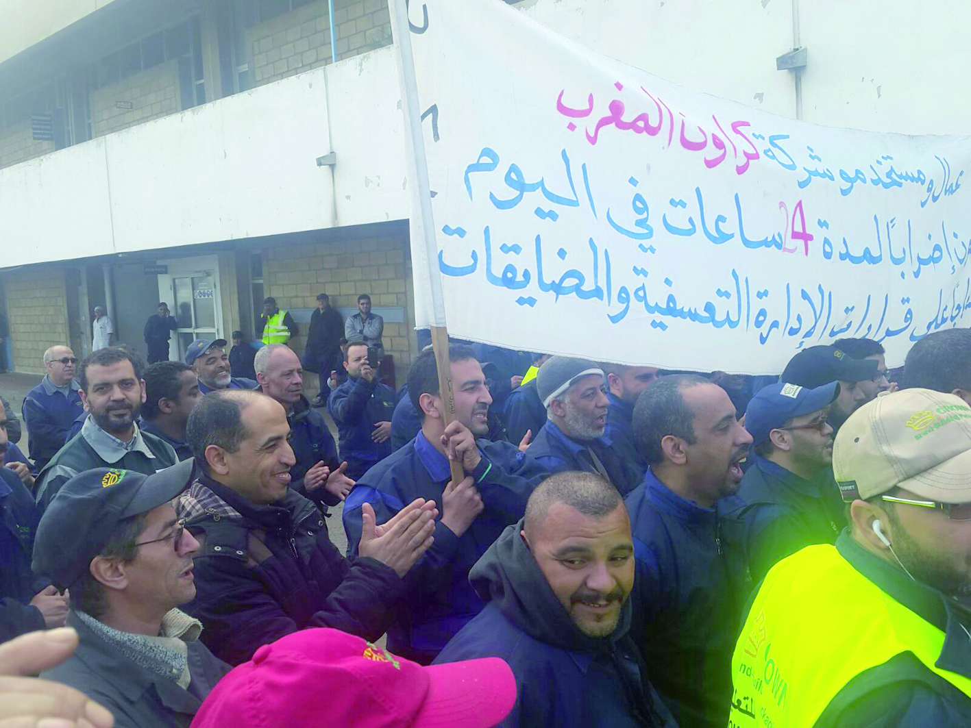Les autorités locales tentent de casser la grève à Carnaud