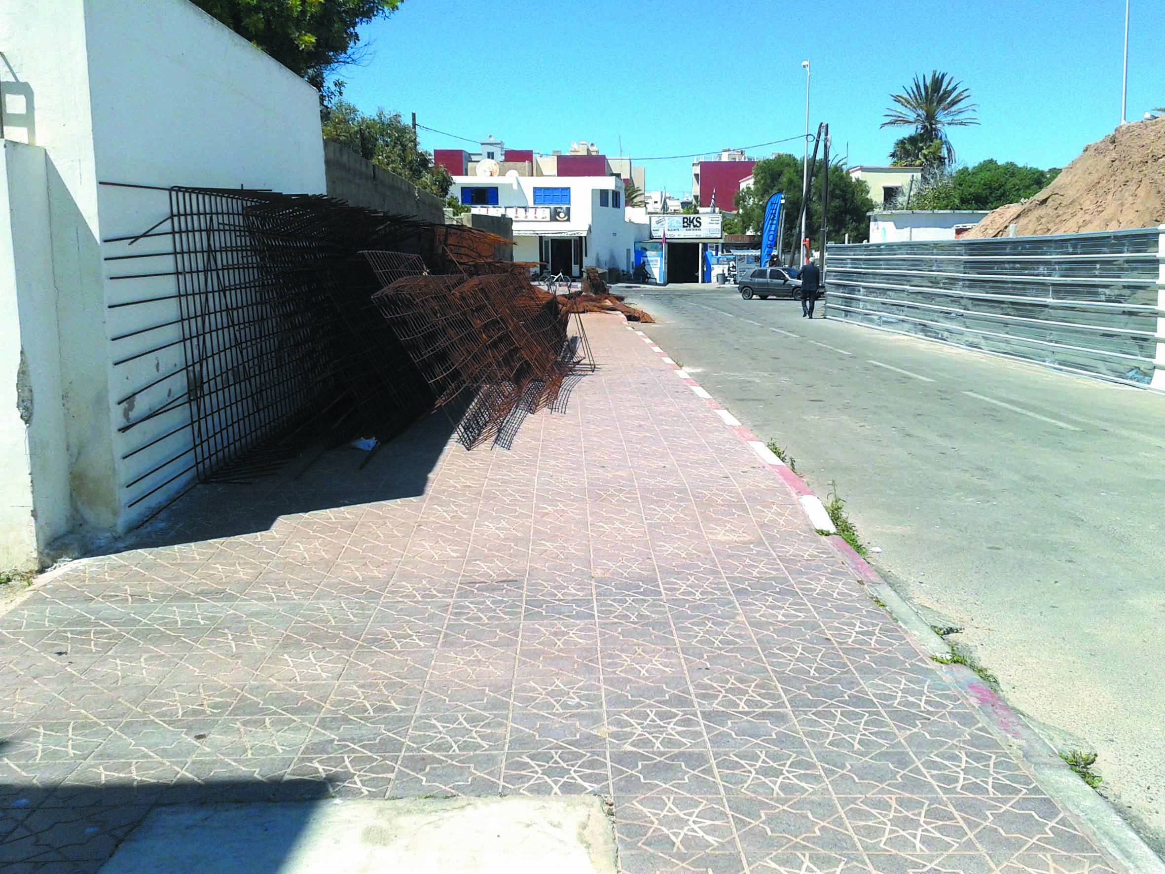 Les chantiers de construction squattent l’espace public à Essaouira