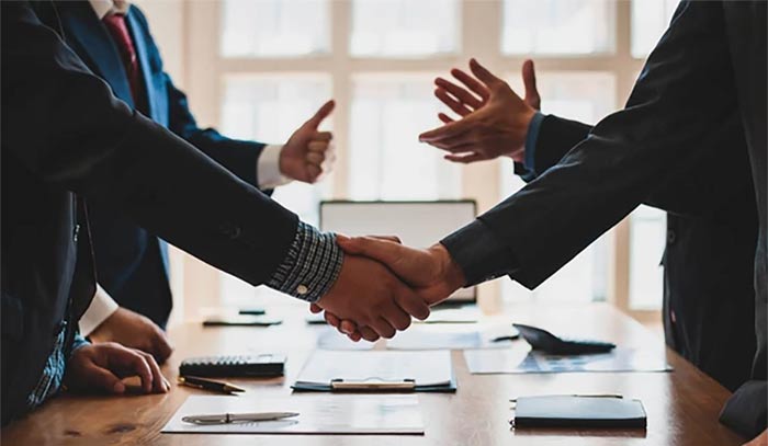 Quand la médiation administrative dévoile un gouvernement qui entretient les privilèges, l’opacité et l’abus de pouvoir