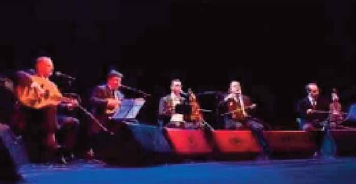 Le groupe musical "Jinan Al Andalus" célèbre des poèmes aux accents soufis