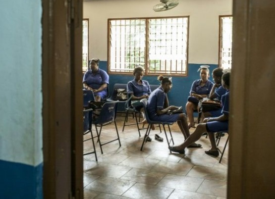 En Sierra Leone, le redoutable défi des sages-femmes de campagne