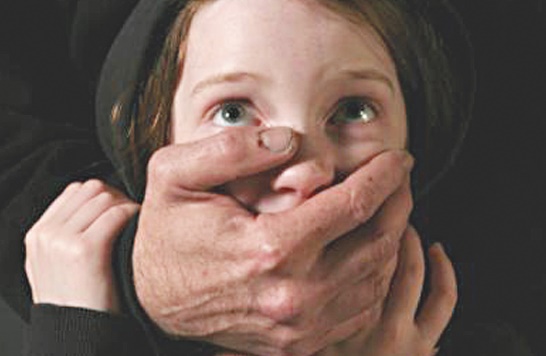 “Touche pas à mon enfant” lance un guide de sensibilisation sur la violence sexuelle contre mineurs