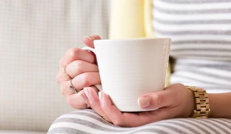 Boire son café ou son thé très chaud peut causer un cancer de l'œsophage