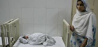Au Cachemire pakistanais, donner la vie c'est risquer la mort Au Cachemire pakistanais, donner la vie c'est risquer la mort