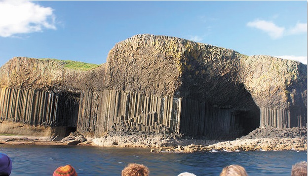 Les destinations les plus spectaculaires du monde : La grotte de Fingal - Ecosse