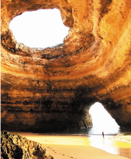 Les destinations les plus spectaculaires du monde : Les caves d'Algarve - Portugal