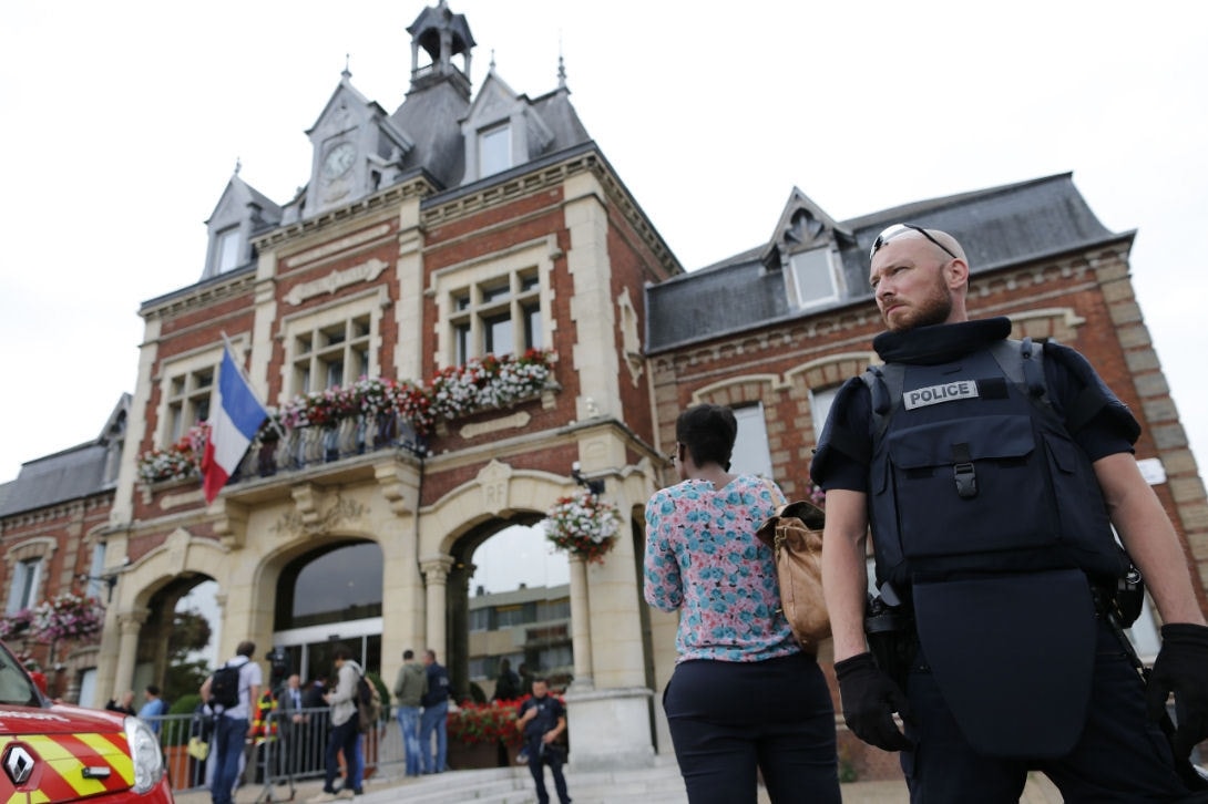 Les représentants religieux demandent une sécurité renforcée des lieux français de culte
