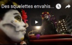 Des squelettes envahissent Mexico avant le Jour des morts