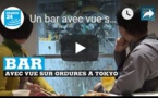 Un bar avec vue sur ordures à Tokyo