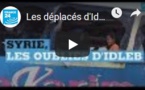 Les déplacés d'Idleb improvisent des abris de fortune en Syrie