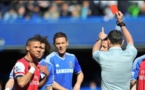 Un joueur exclu à la place d’un autre pendant Chelsea-Arsenal