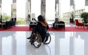 Des paraplégiques de longue date retrouvent une capacité de mouvement