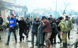 Un attentat sanglant et des combats près de Damas fragilisent la trêve