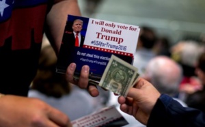 Insolite : Il avait parié sur Clinton, il va vendre des souvenirs de Trump