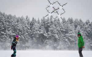 Après le ski nautique et le kitesurf, le "droneboarding" en Lettonie