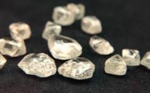 Insolite : Des diamants dans le caleçon