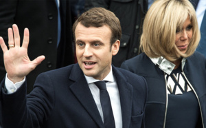Mer de drapeaux, cris de joie et hymne européen: Macron fête sa victoire au Louvre