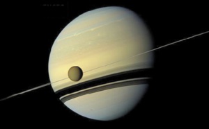La sonde Cassini a rencontré un grand vide entre Saturne et ses anneaux