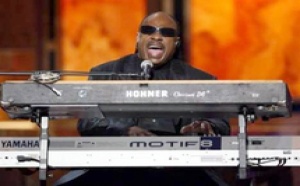 Clôture en toute beauté avec Stevie Wonder et Alicia Keys : Les belles notes du roi de la soul
