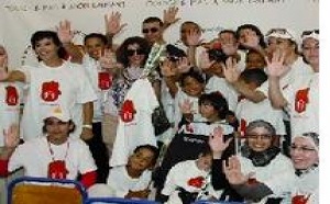 Samira Saïd soutient  l’Association “Touche pas à mon enfant” Samira Saïd soutient  l’Association “Touche pas à mon enfant”