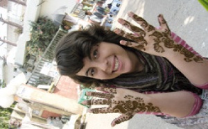 Tatouages au henné: Méfiez-vous du noir! Tatouages au henné: Méfiez-vous du noir!