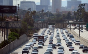 A Los Angeles, peindre les chaussées en blanc contre la chaleur