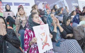 Des Afghanes déchaînées dans les gradins du foot