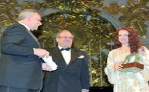 SAR la Princesse Lalla Salma reçoit le Prix de la Charte de Paris contre le cancer