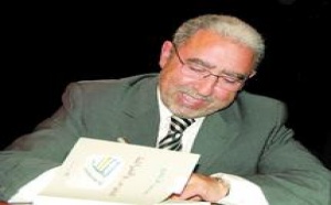 Entretien avec Mohamed Al Achaari, romancier et dirigeant usfpéiste : “L’écriture me permet de faire de la politique autrement”