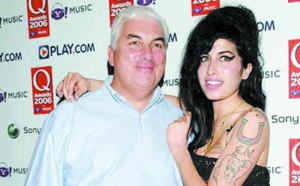 Le fantôme d’Amy Winehouse rendrait visite à son père