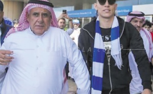 Bain de foule pour Bencharki