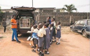 “I Read”, la première bibliothèque mobile du Nigeria