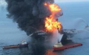 Naufrage d'une plateforme pétrolière: Marée noire dans le Golfe du Mexique