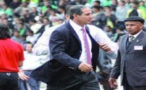 A trois journées de la fin : Un coach étranger pour le WAC !